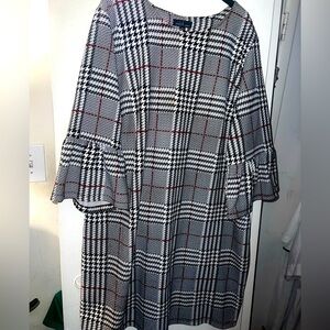 Black white and red knee length dress casual dressy professional look.